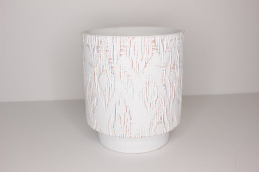 Macetero terracota relieve