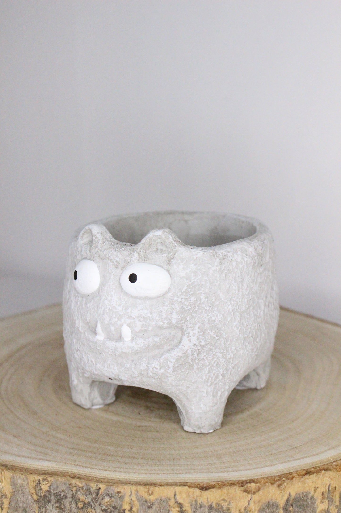 Maceta Monstruito Gris