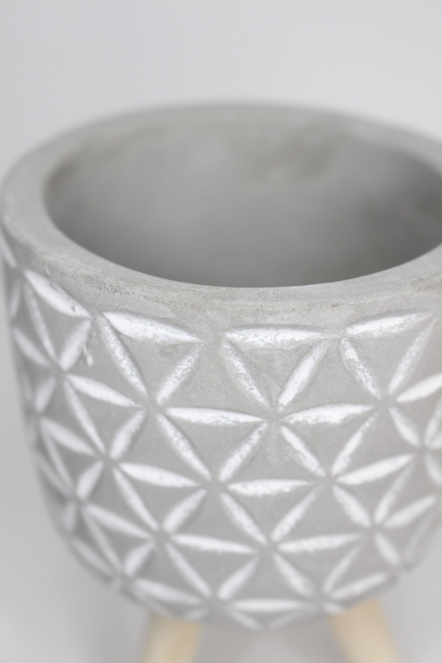 Macetero Mini Patas Triángulos